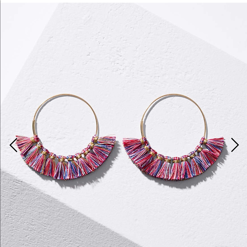 Loft tassel hoop earring